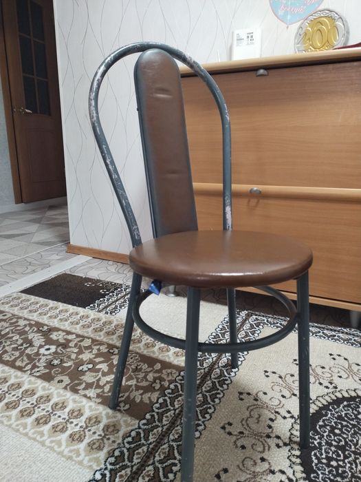Продам Стулья для кухни