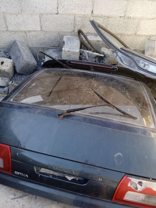 Продам заднюю дверь на Естима