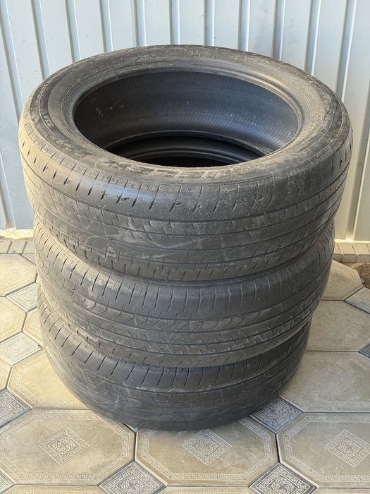 235/55/20 Bridgestone 3 шт