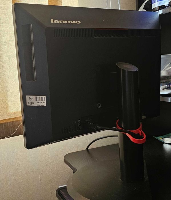 PC Lenovo All-in-One i5 cu Windows 11