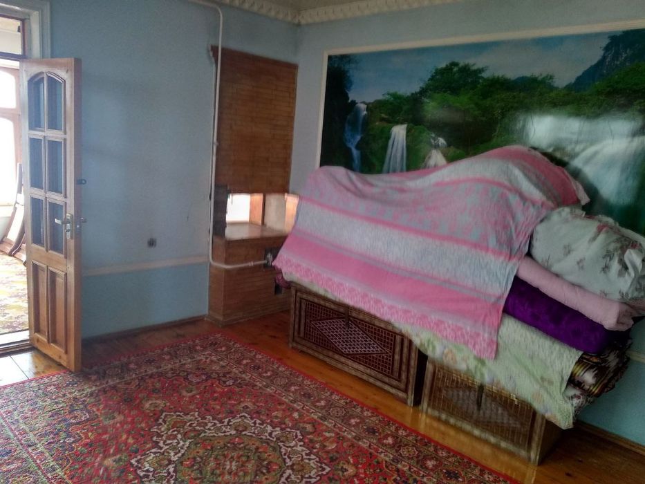 Arenda bodomzor mahallasida uy srochna