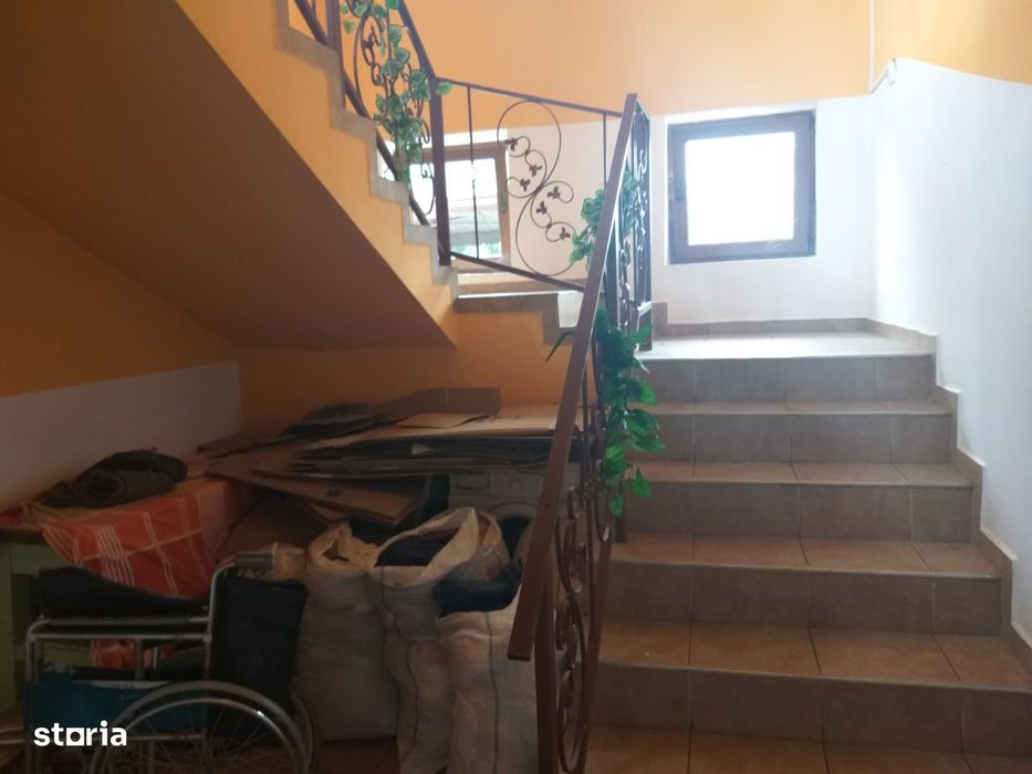 Spațiu comercial de închiriat, 700 mp- Targoviste- zona Sagricom