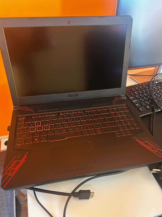 ASUS TUF Gaming FX504GD – i7-8750H / GTX 1050 4GB / 16GB RAM / 1TB