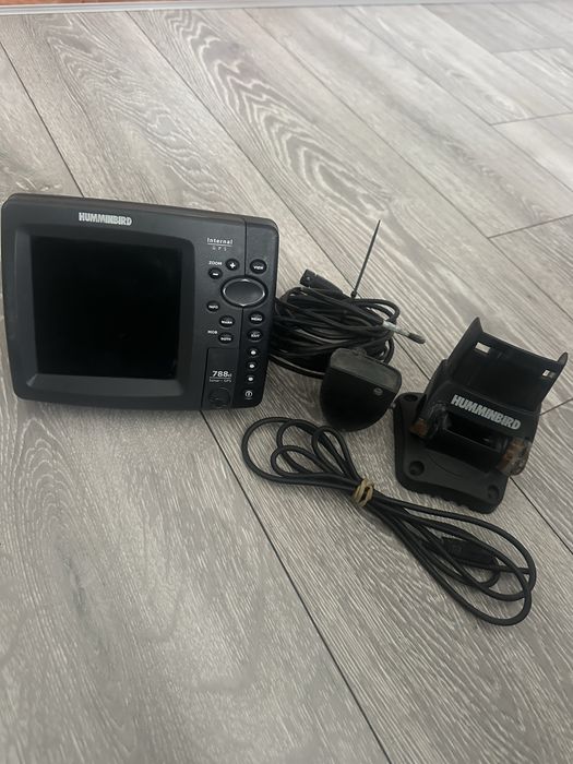 Сонар за риболов HUMMINBIRD 788ci