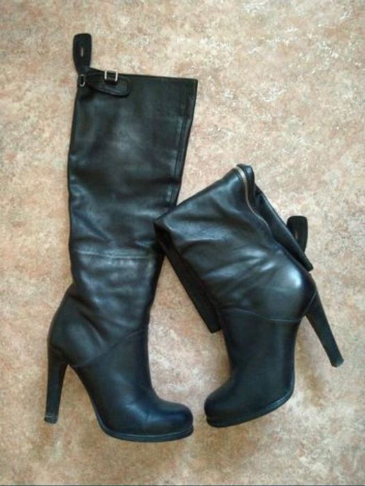 Зимние кожаные сапоги