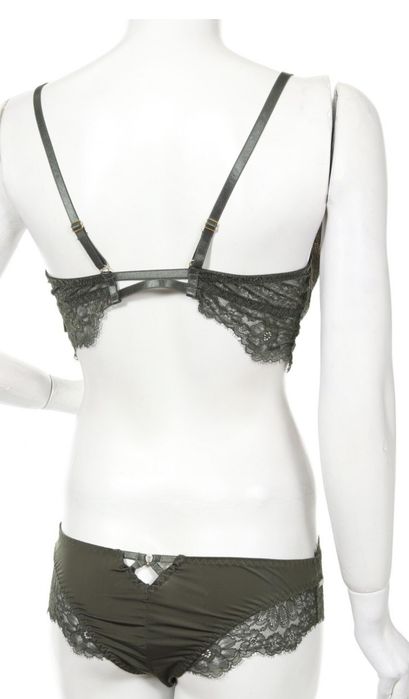 Комплект бельо нов