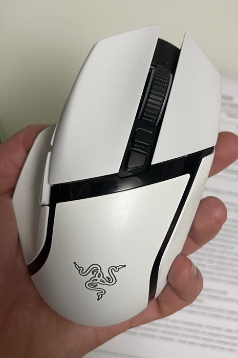 Мишка Razer Basilisk V3 Pro White Edition