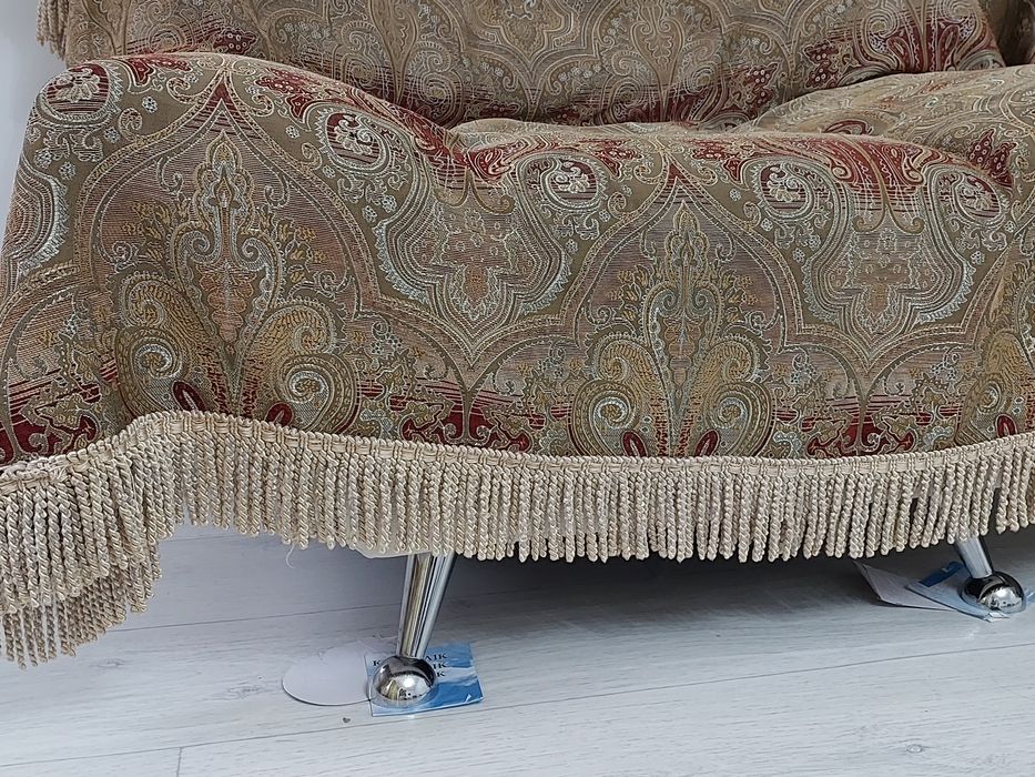 Покрывала для дивана гостиной