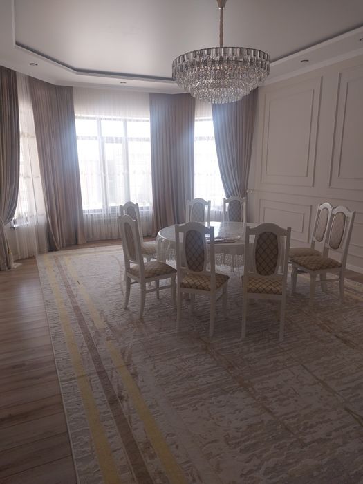 Продам большой 5ком.дом.