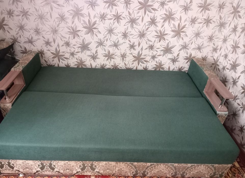 Продам диван в хорошем состоянии