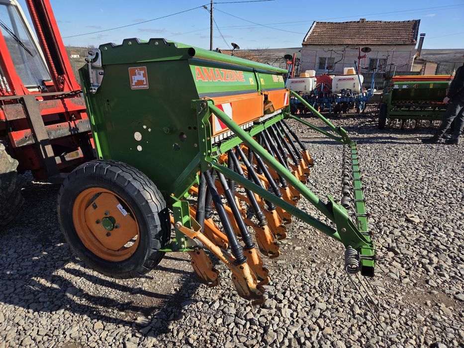 Semanatoare Paioase Amazone  D9-30 Special