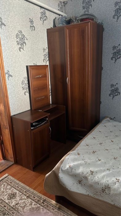 Продам б/у гарнитур