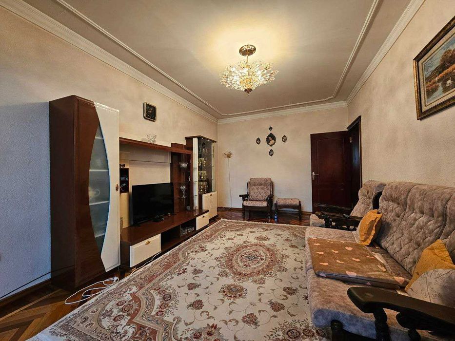 Ц 2! Продам 4 комн, квартиру в центре, Алайский Базар