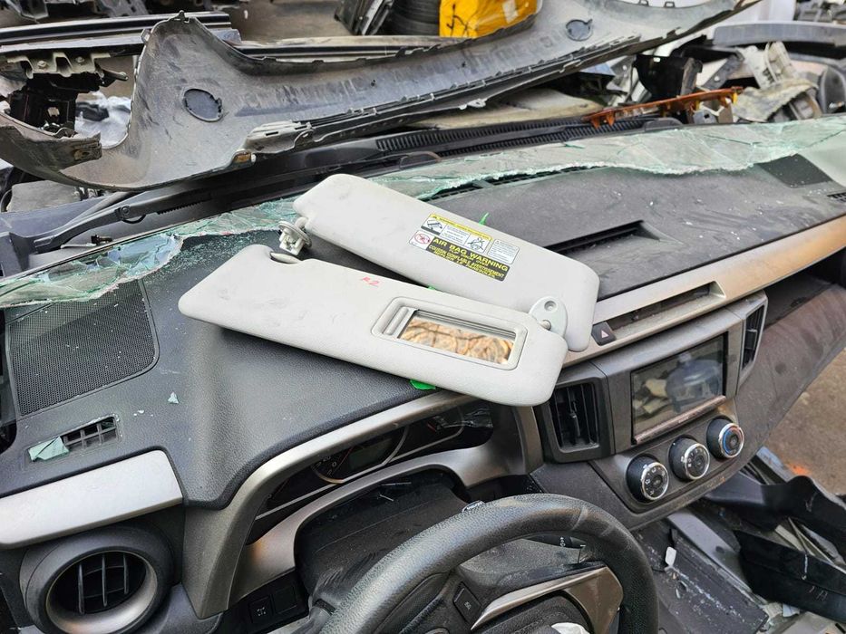 Солнцезащитные козырьки Toyota rav4