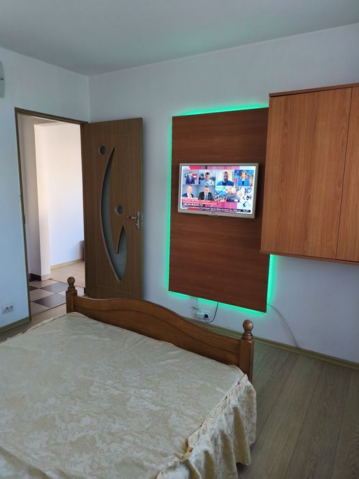 Închiriez apartament 2 camere, Craiovița Noua