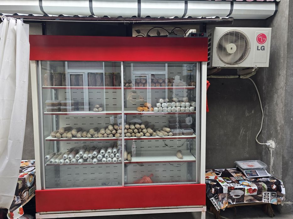 Витрина холодильник