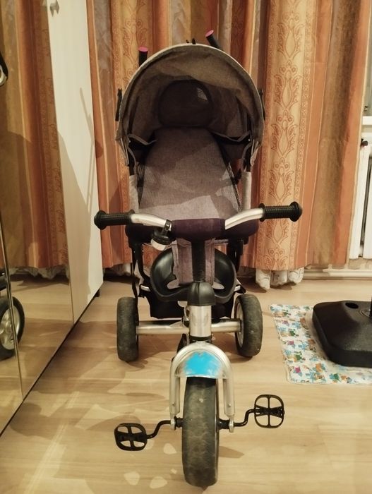 Продам трёхколёсный велосипед