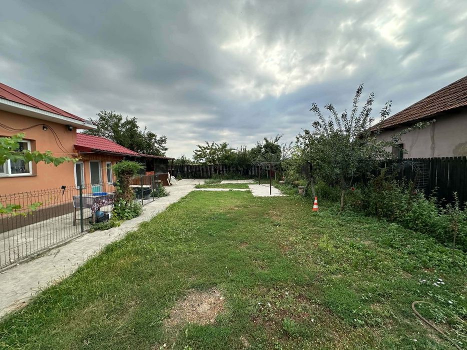 Casa in judetul Olt, comuna Tufeni, sat Stoborăști