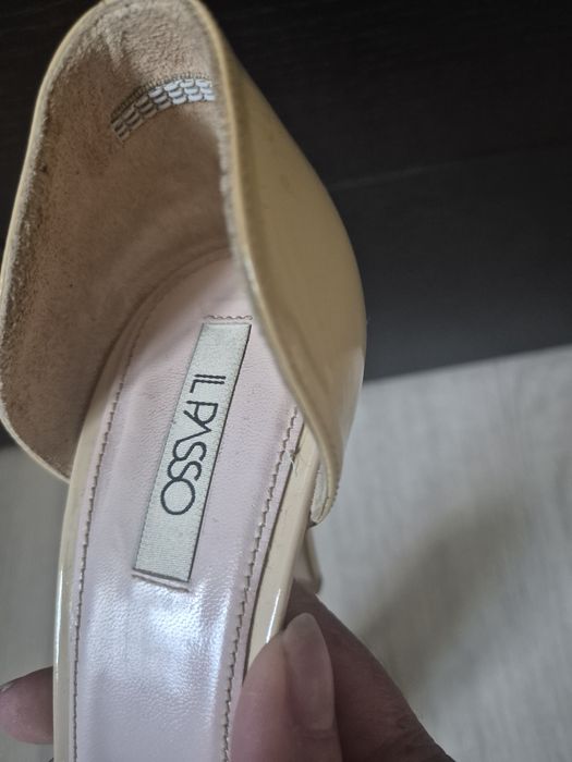 Vând pantofi IL PASSO, piele, 36