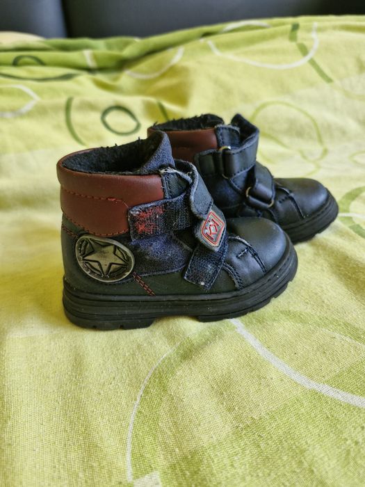 Топли ботуши, обувки и маратонки/кецове за момче (размер от 19 до 23)