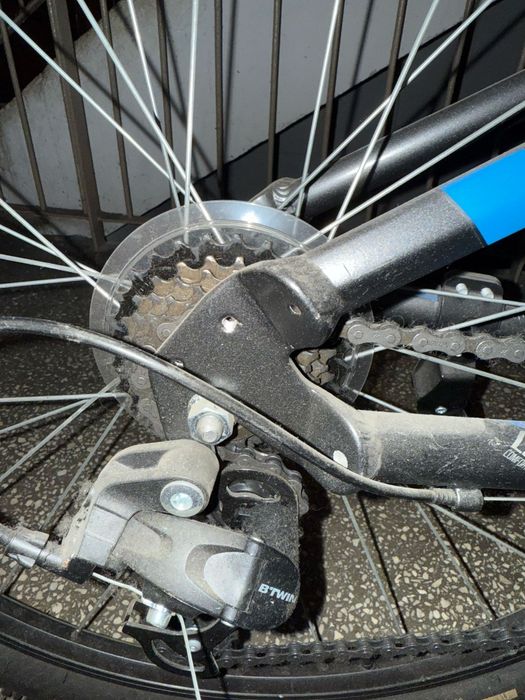 Vând Bicicleta ROCKRIDER ST 100 negru/gri