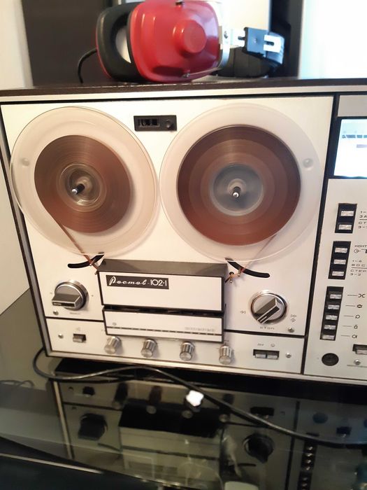 Магнитофон Ростов 102-1.колонки