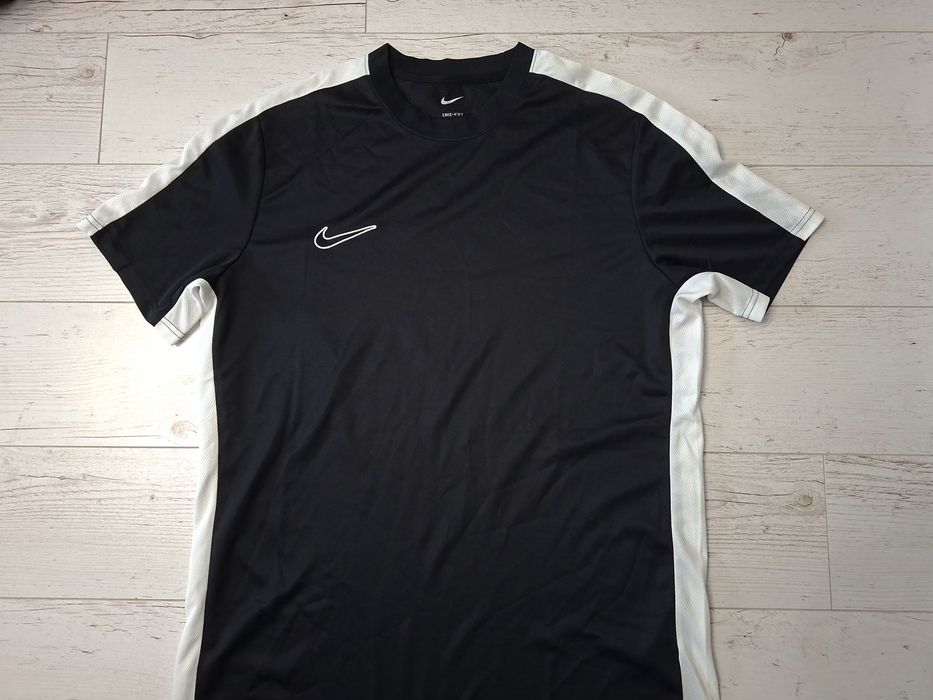 Nike slim Fit-Ориг. Тениска Нова!
