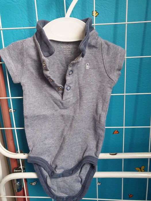 Лот 3 бр Боди с къс ръкав Окайди и бенетон