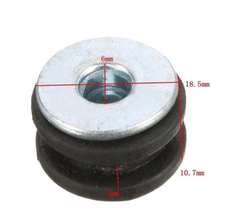 Гумени тампони с втулка
Гумени тампони с втулка.
Диаметър-18.5мм
Дебел