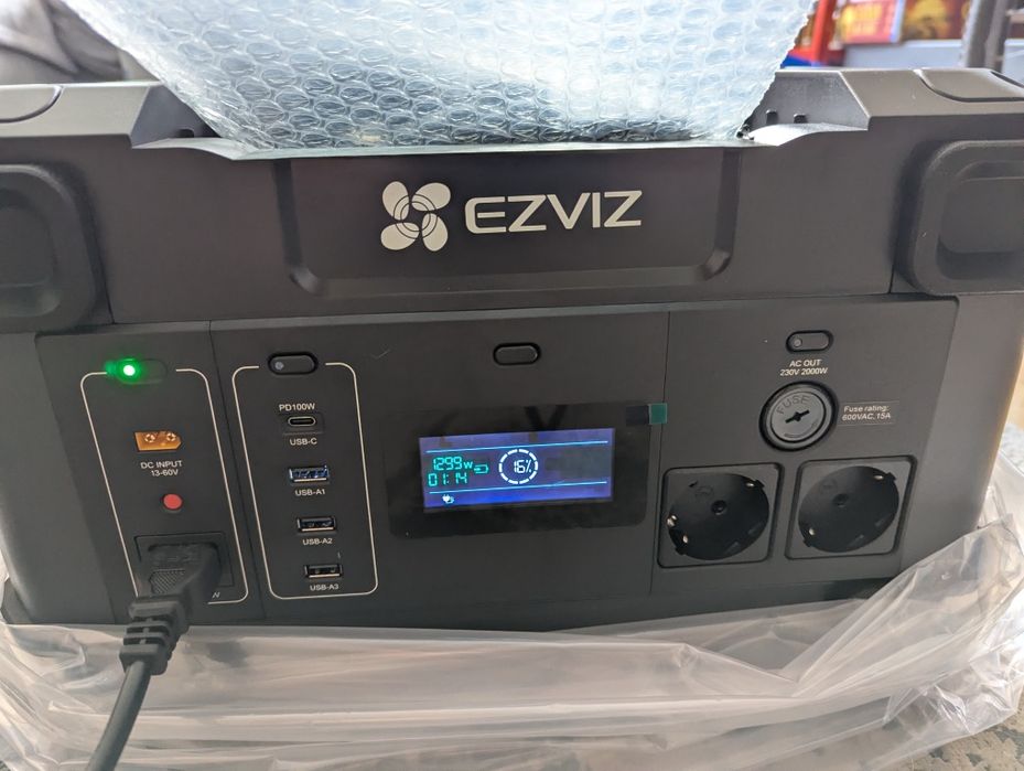 Statie de incarcare portabila Ezviz PS1300, noua, garantie