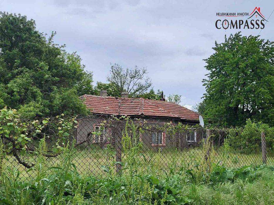 с. Равнец, Общ. Ген. Тошево, къща с двор – 39000лева!