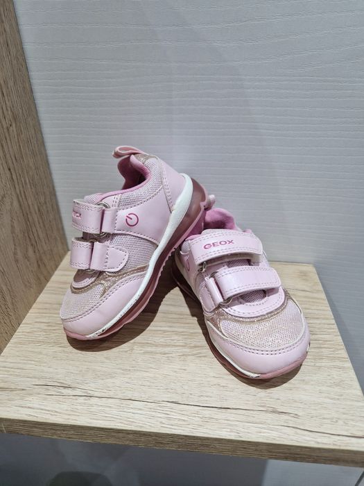 Geox 20н. Светещи маратонки