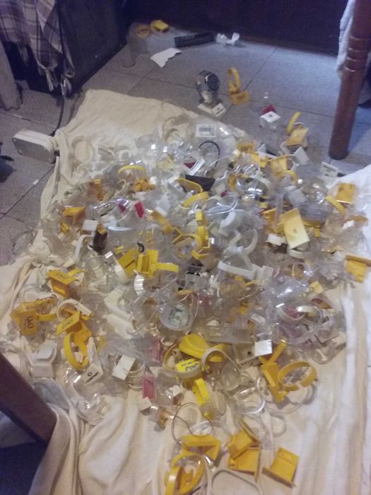 Стойки за часовници