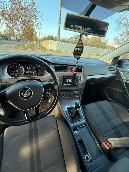 Vând Golf 7  2016 1.6tdi