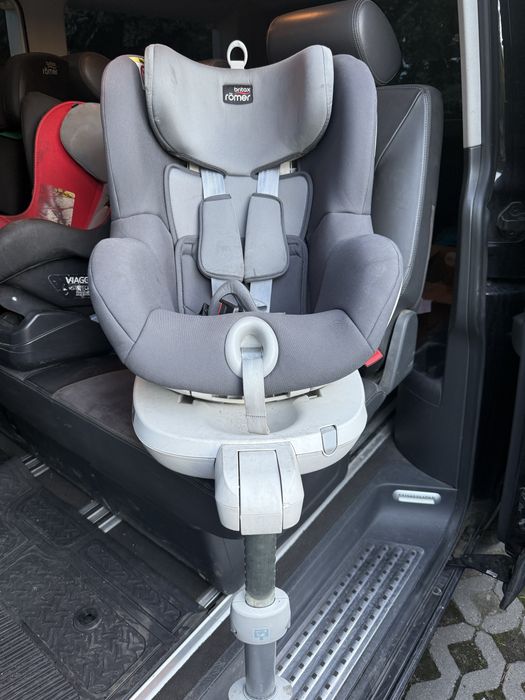 Scaun auto Britax Römer Dualfix, ISOFIX, rotire 360°, 0-18 kg