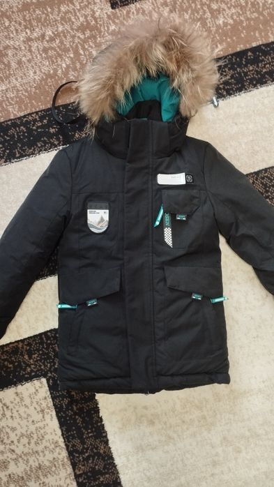 Продам зимнюю куртку на мальчика ,в идеальном состоянии