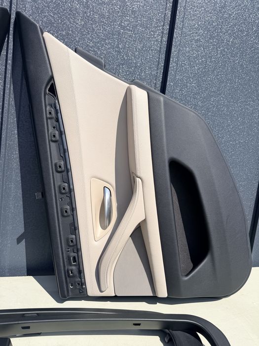 Fete usi spate BMW Seria 5 f10 perdelute /iluminare /boxe /culoare Oyster