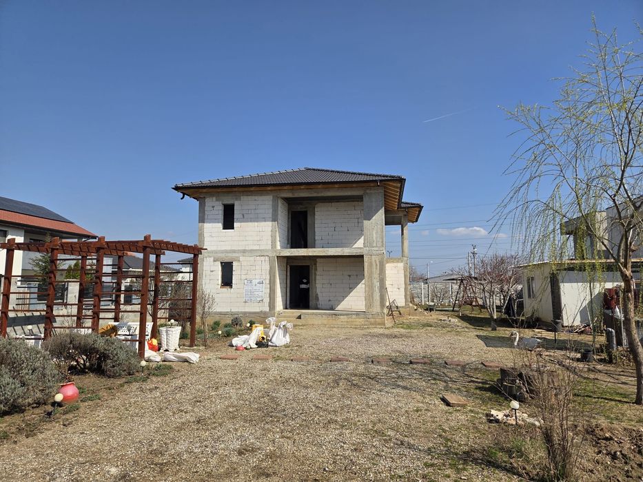 Casă si teren zona Careffour