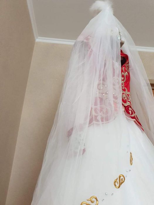 Продаю платье на Кыз Узату