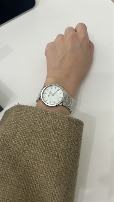 Часы стильные женские