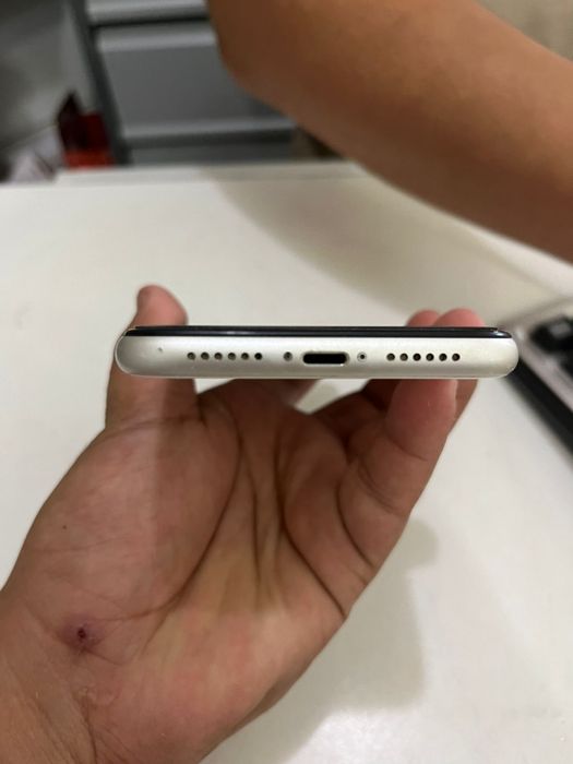 Айфон 11 64gb белый