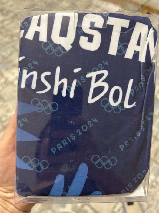 Продам чехол для чемодана ручной клади