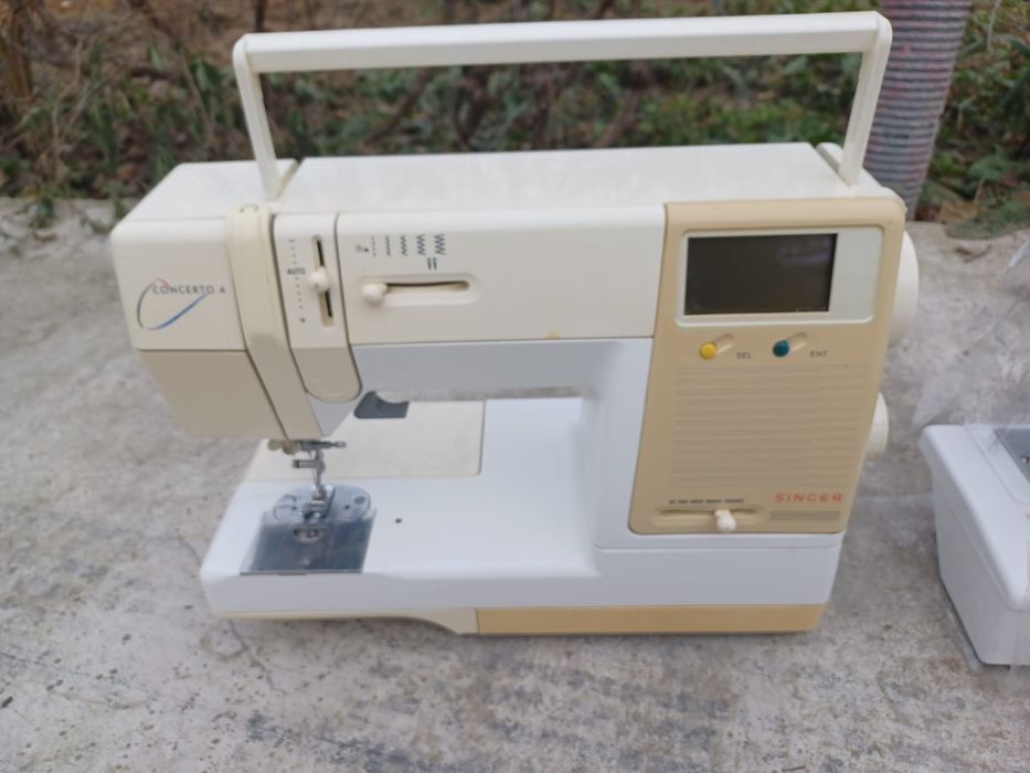 Mașini de cusut electrica cu pedala și zig zag originala