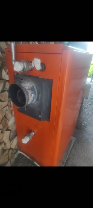 Centrală termică pe lemne, brichete, cărbuni