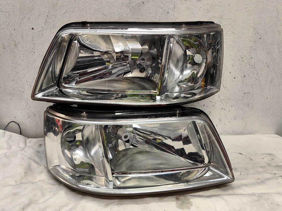 Оригинални фарове Vw Transporter T5