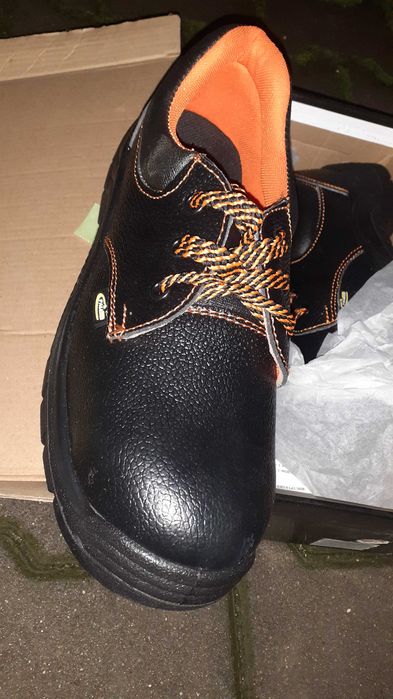 Работни обувки 43