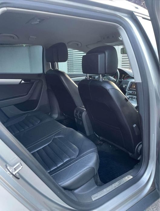 Volkswagen  Passat Alltrack  2013 *Cutie Dsg* 4x4* Bixenon *Full Led