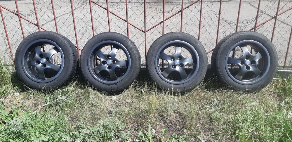 Шины и диски в сборе.