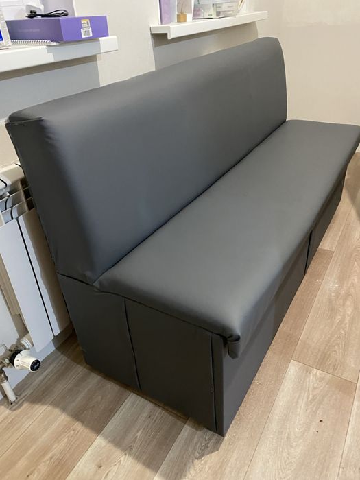 Продам кухонный диван