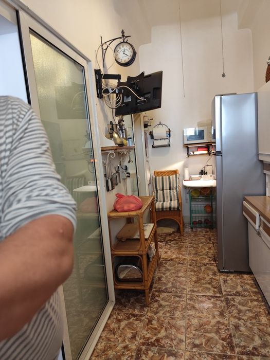 Vând apartament 2 camere,parter, centru